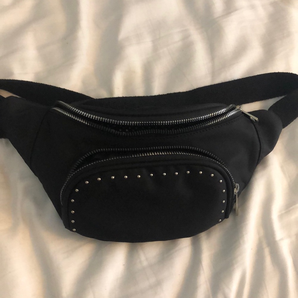 Black Fanny Pack